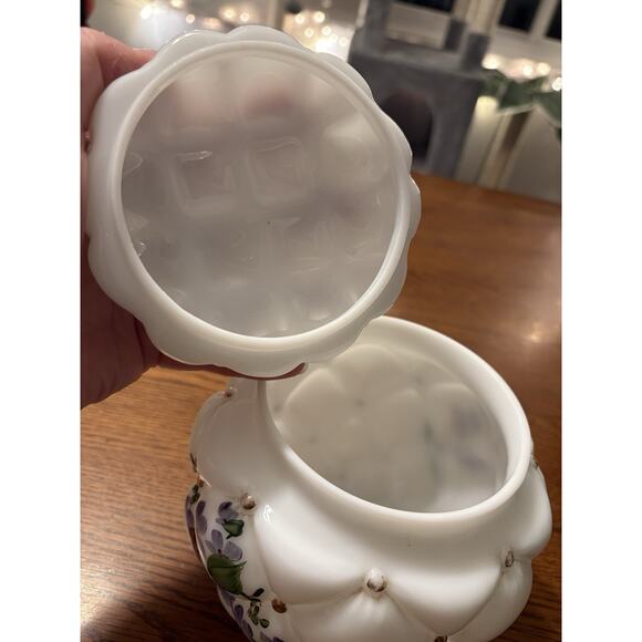 Consolidated Glass Con Cora Milk White Quilted Tufted Biscuit Cookie Jar Violets - Picture 5 of 7